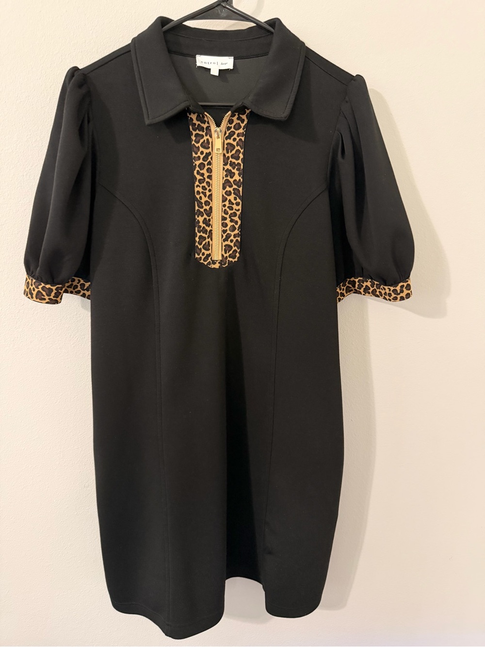 entro Black Shift Dress with Leopard-Trim Zip